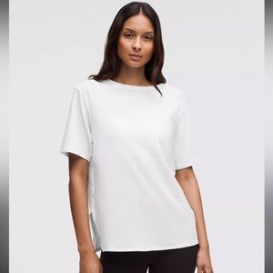 NEW LULULEMON RELAXED-FIT BOATNECK T-SHIRT🌸